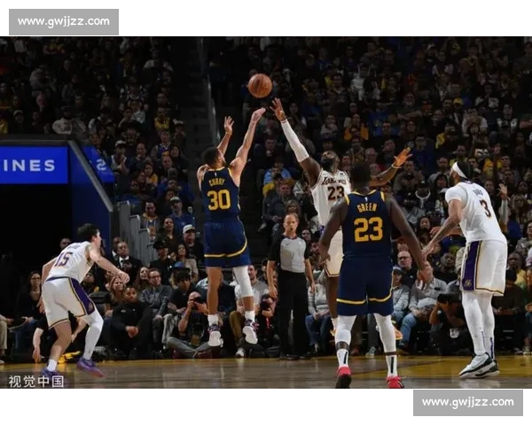 全方位NBA直播解析 揭秘赛场精彩瞬间与幕后故事 全方位NBA直播解析 揭秘赛场精彩瞬间与幕后故事